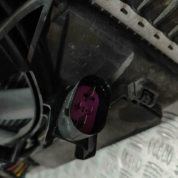 Jäähdytysosa OEM 8K0959501G Audi A6 Avantille image 4