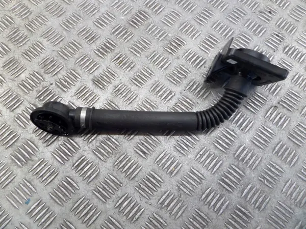 Olievulhals Mercedes Vito W447 OEM A6510105110 image 2