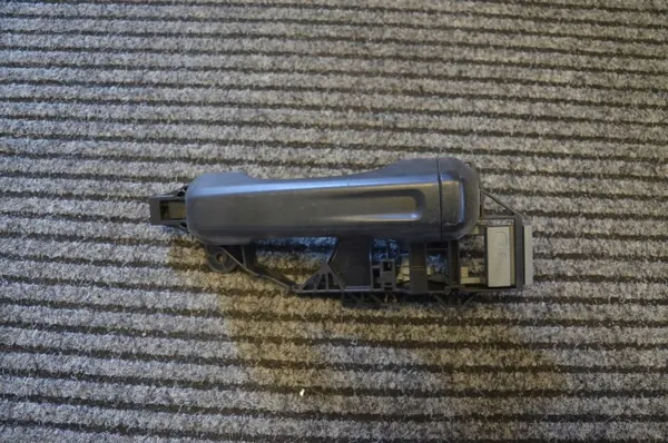 Support de poignée de porte Jeep Wrangler JL OEM 68282897AD image 2