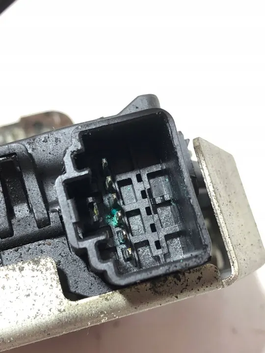 Fecho de porta-malas Volvo OEM 31253447 para V70 III image 7