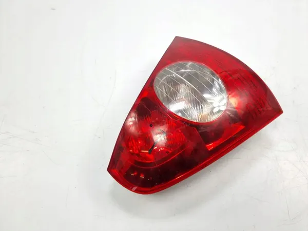 Lámpara Trasera Izquierda 8200071413 Renault Clio II image 4