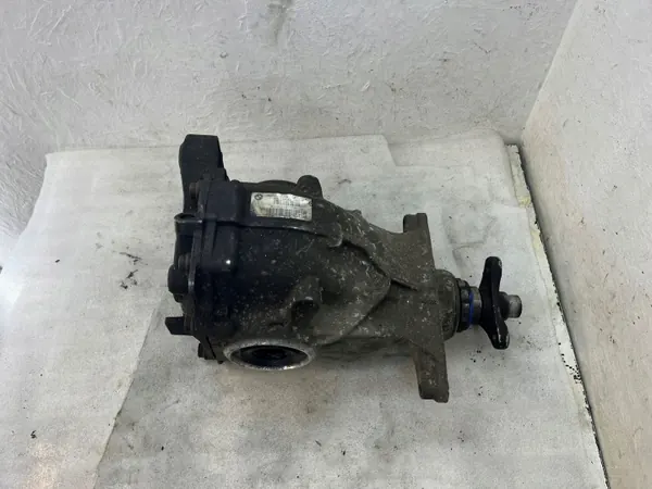 Rear Differential BMW 5 G30 G31 G38 8624221 image 2