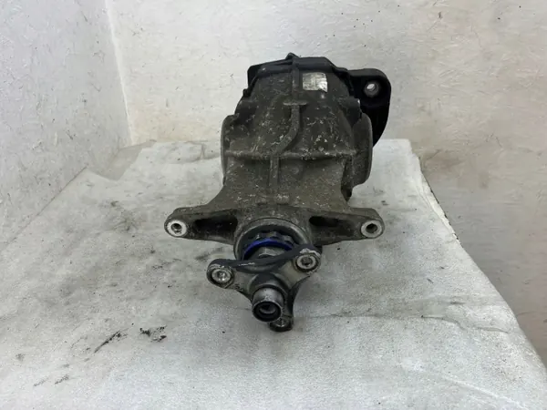 Rear Differential BMW 5 G30 G31 G38 8624221 image 4
