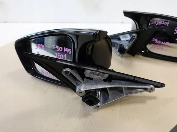 BMW M5 F90 M-POWER 5PIN FOTOCHROM ASSISTENTTI image 3