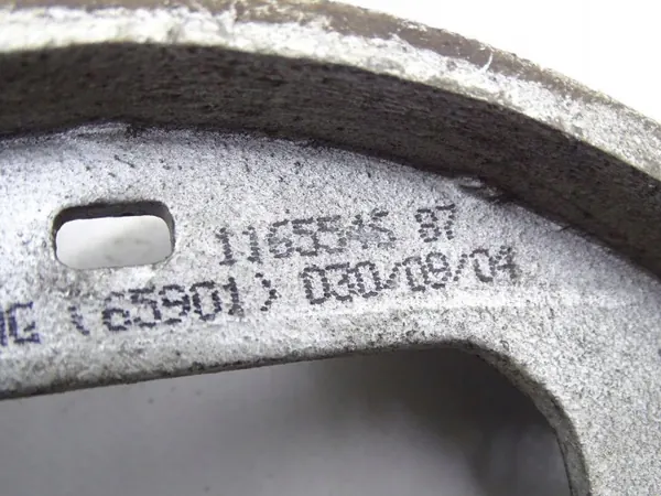BMW 6 E63 03-10 Vasen Taka Käsijarrun Jarrutossut OEM 1165546 image 3