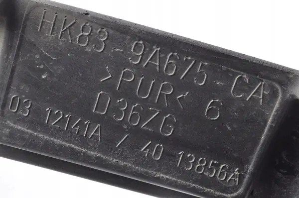 Moldura de Capó Jaguar F-Pace OEM HK83-9A675-CA - Usado image 3