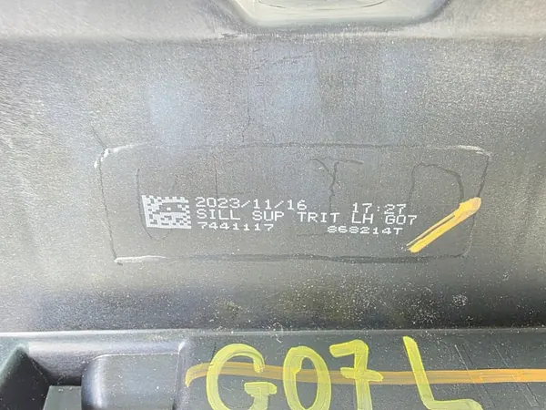 OEM 7441117 Schiene für Seitenschweller Links BMW X7 G07 LCI image 6