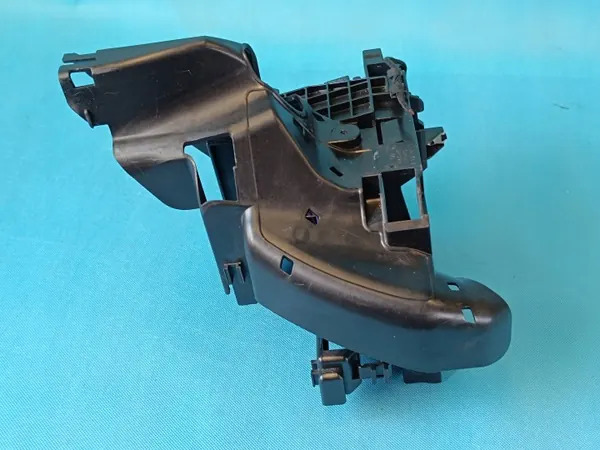 OEM 517941395B Sulakekotelon kiinnike VW Tiguanille image 10