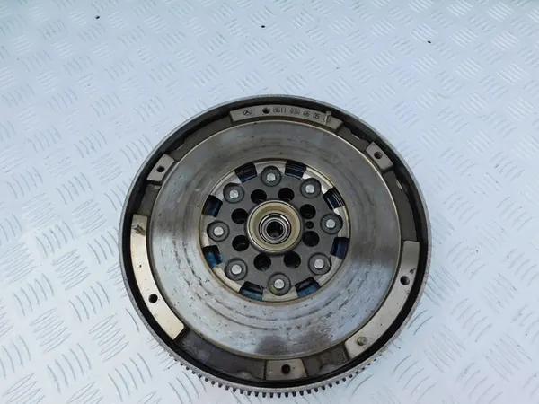 Kaksoismassavauhtipyörä Mercedes Sprinter 2.2 - 2.7 CDI A6110300605 OEM image 4