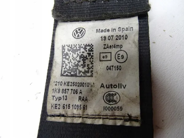 Säkerhetsbälte fram höger OEM 1K8857706A - Begagnad image 6