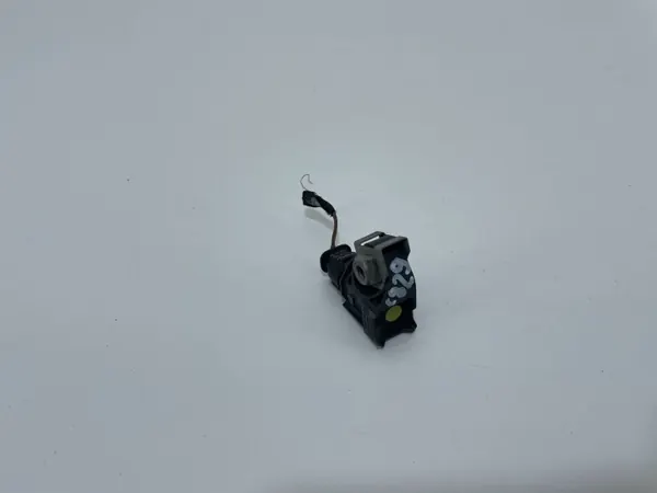 Aanrijdingssensorstekker OEM 9314520 voor BMW X3 X4 X5 image 4