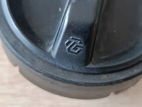 Polttoainesäiliön korkki TOYOTA useita malleja 77300-28010 image 6