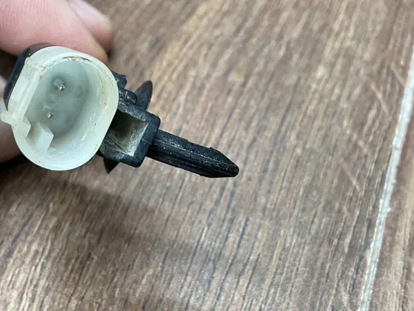 Sensor desgaste pastilhas OEM HK8310K845AG Dianteiro image 4