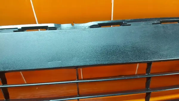 Griglia centrale paraurti anteriore Toyota Yaris III 11- OEM image 7