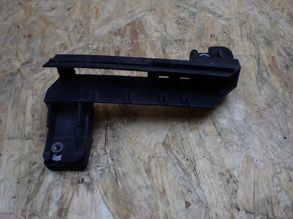 Guía de ventana trasera derecha OEM 9687050380 para Citroen DS5 image 2