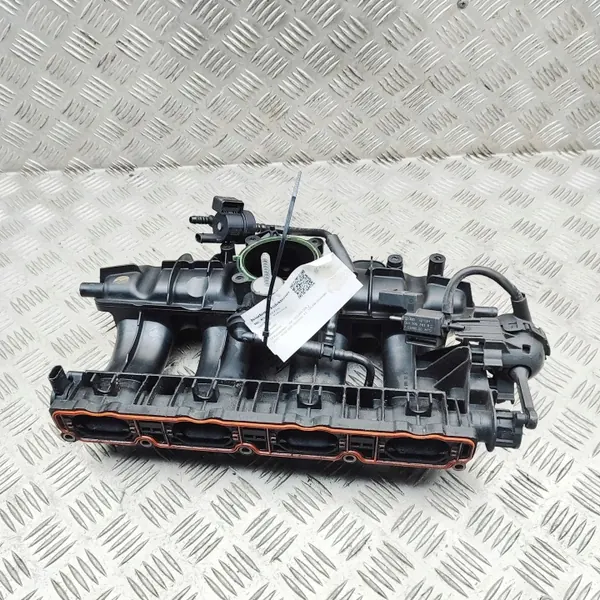 Ansaugkrümmer VW Tiguan 2.0L 06J133185BM image 5