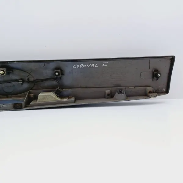 Kia Carnival Tavaratilan Luukun Koriste OEM DRC83598 image 9