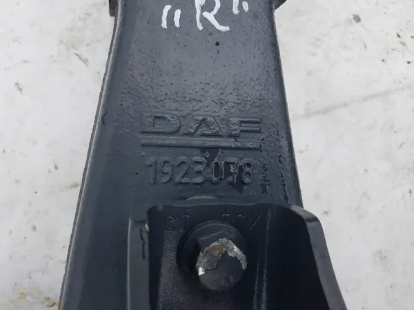 DAF XF 106 Hytthängning Höger OEM 1923078 image 3