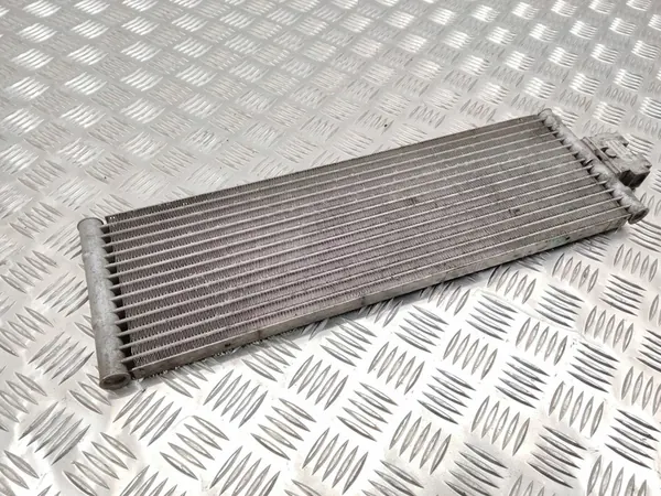 MERCEDES C W204 Oliekoeler A2125000600 image 3