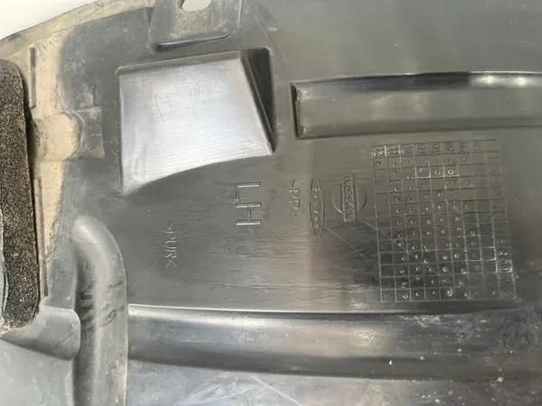 Nissan Qashqai J10 Front Left Wheel Arch 63841BR00A image 6