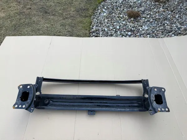 Refuerzo de travesaño delantero OEM 5K0 para VW Golf VI 2008-2014 image 6