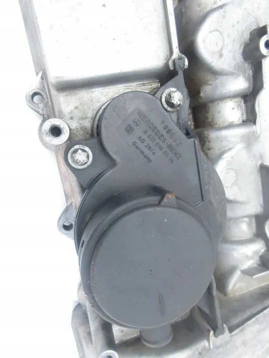 Tampa de Válvula com Ventilação Mercedes Sprinter 2.2 CDI image 4