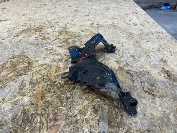 Mazda 3 BP IV 4 19- Stödhållare för Motorhuv image 4