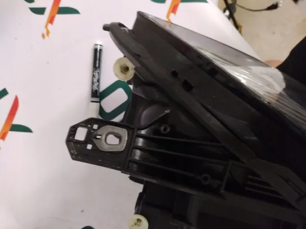 Mercedes-Benz W176 Vasemman LED-ajovalon A1769065900 image 10