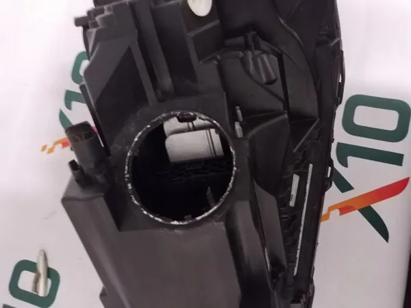 Mercedes-Benz W176 Vasemman LED-ajovalon A1769065900 image 7