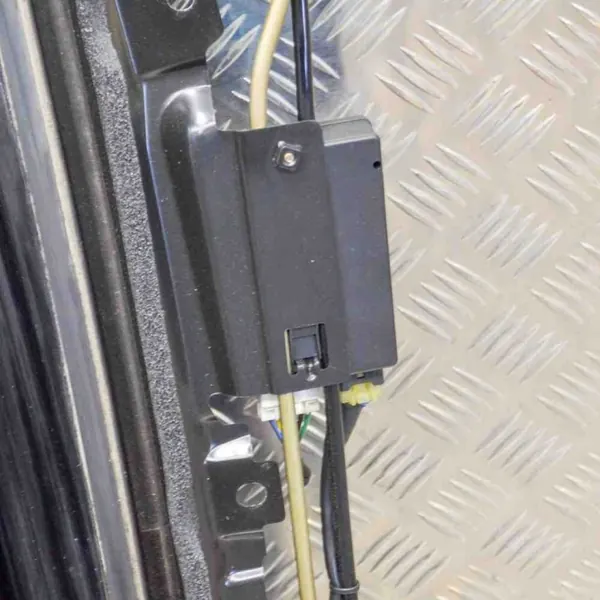 Gebrauchtes Schiebedach OEM AA04013 für SsangYong Rodius 2.7L image 5