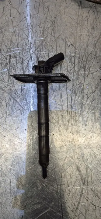 Set di iniettori Audi A8 D3 3.0 TDI 059130277S image 3