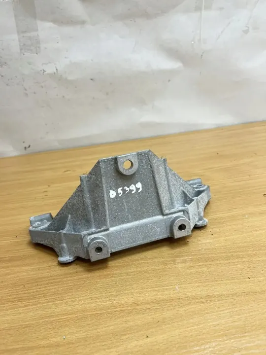 BMW X5 E70 Vaihteiston tuki OEM D5399 - Käytetty image 2