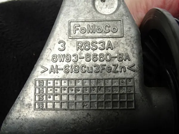 Vaihtovirtageneraattorin hihnapyörä OEM 8W938680BA Range Rover image 5