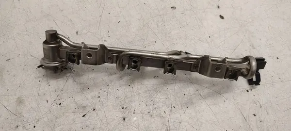 Kraftstoffschiene Audi A4 B6 1.6 06B133317L image 5