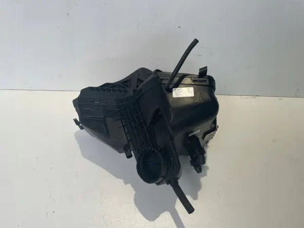Gebrauchter Audi OE Luftfilter OEM Filtr powietrza Audi A4 B9 image 2