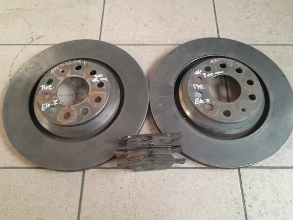 Jeu de disques et plaquettes arrière OEM 3QF615601A image 2
