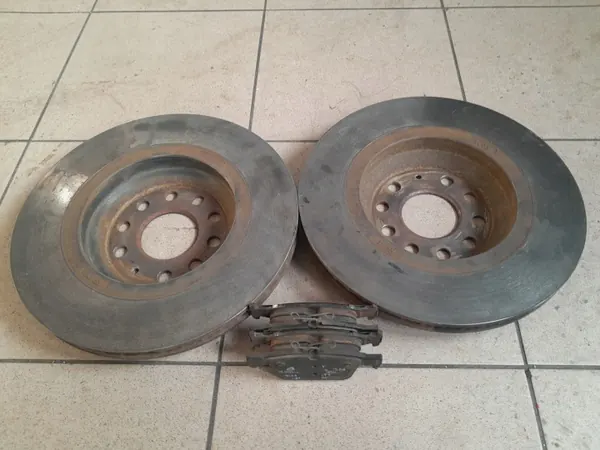 Jeu de disques et plaquettes arrière OEM 3QF615601A image 4