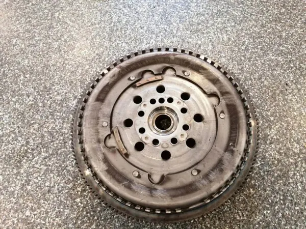 Pignon de boîte Chrysler PT Cruiser OEM A6640300005 image 4