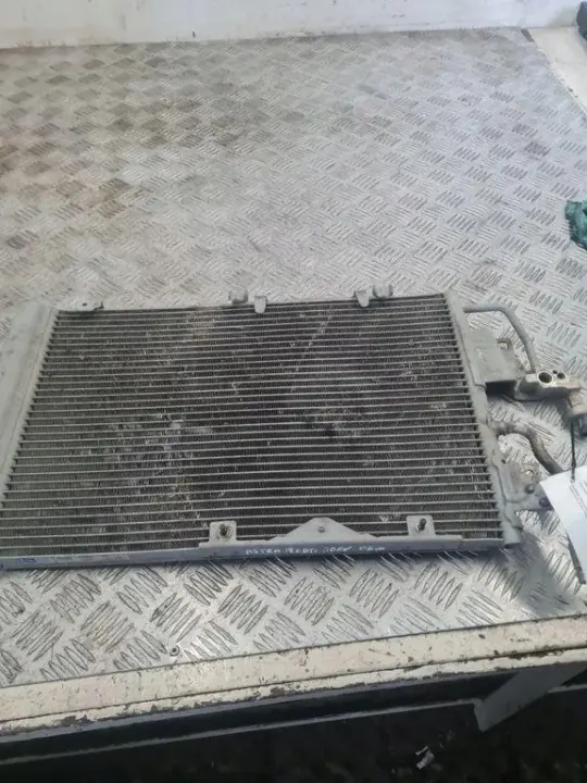Condensador AC OEM 940052 para Opel Astra H Estate 1.9L image 2