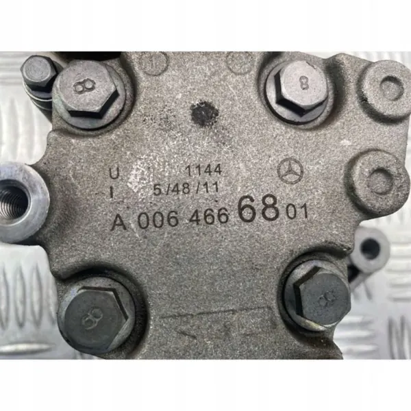 Pompe de direction Mercedes-Benz OE A 006 466 68 01 image 5
