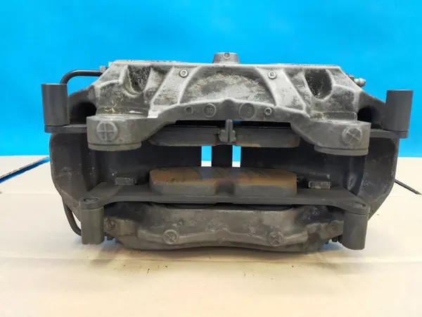 AUDI A6 C8 S-LINE Etu vasen jarrusatula 338x30mm image 4