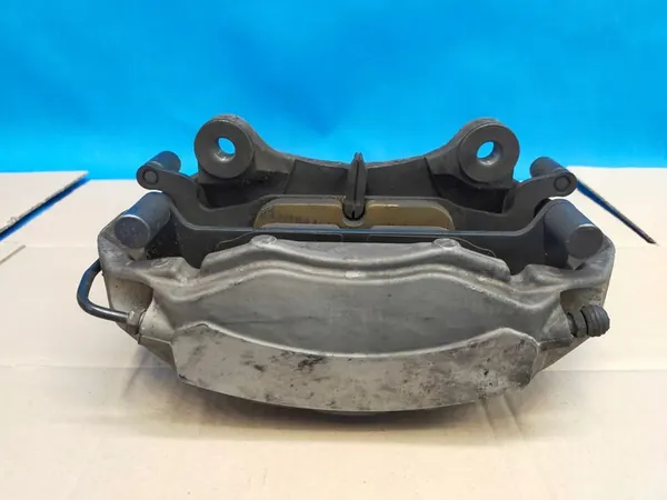 AUDI A6 C8 S-LINE Etu vasen jarrusatula 338x30mm image 6