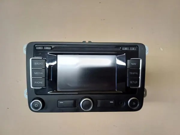 VW Passat B7 Navigatieradio OEM 3C0035279 image 3