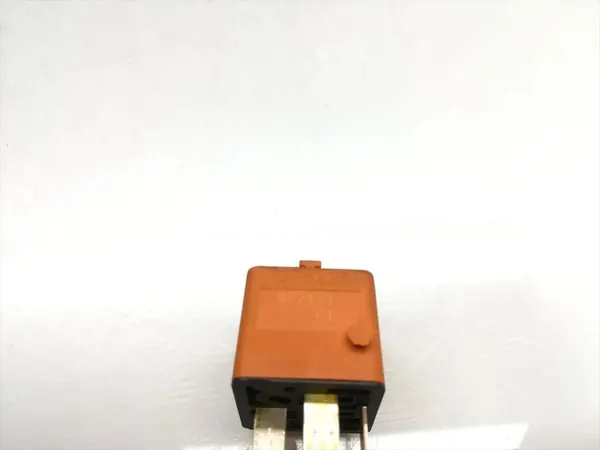 BMW Z3 Rela 1.9i 2000 Avomalli OEM 1378238 image 5