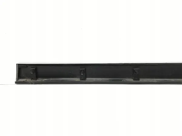 Subaru OE 91112AL Moldura de Puerta - Usado image 6