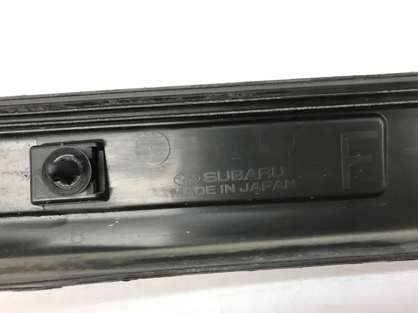 Subaru OE 91112AL Moldura de Puerta - Usado image 8