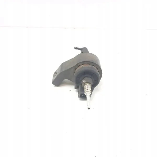 Mercedes-Benz Webasto kiertopumppu OEM 221000500400 image 3