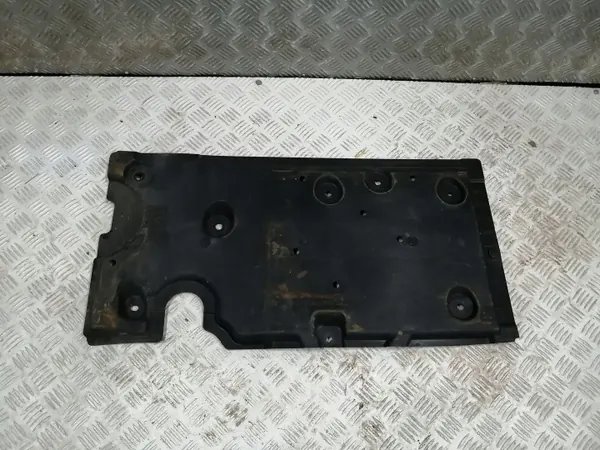 OEM 748146290R Etu vasen alasuojus Renault Megane image 2