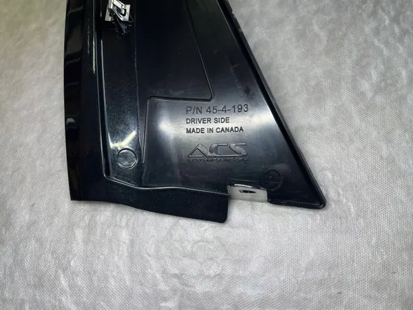OEM 45-4-193 Extensão de para-lamas dianteiro esquerdo Corvette C7 image 7