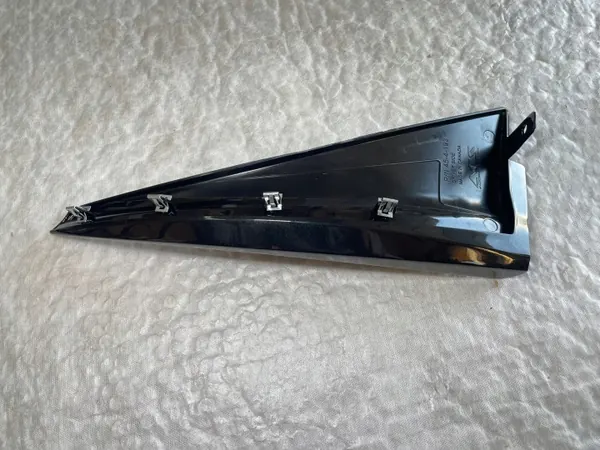 OEM 45-4-193 Extensão de para-lamas dianteiro esquerdo Corvette C7 image 9